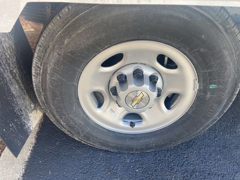 New 2025 Chevrolet Express 3500 w/ Power Convenience Package image 7