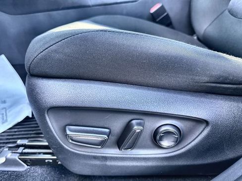 Used 2023 Toyota RAV4 XLE image 21