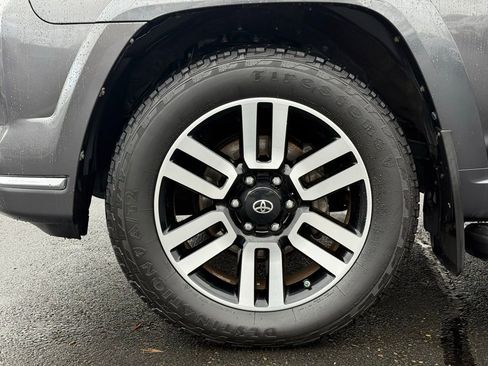 Used 2017 Toyota 4Runner Limited image 9