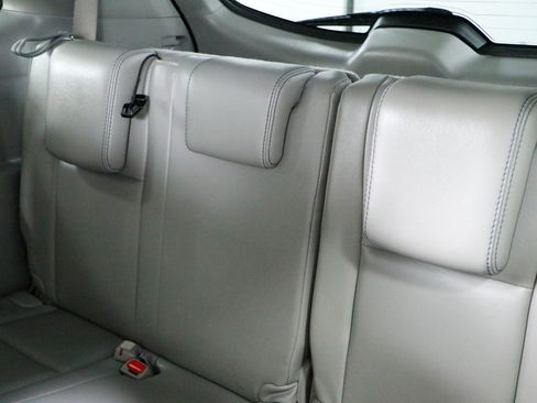 Used 2017 Toyota Highlander XLE FWD image 26