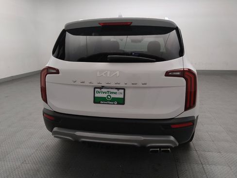 Used 2022 Kia Telluride EX w/ EX Premium Package FWD image 7
