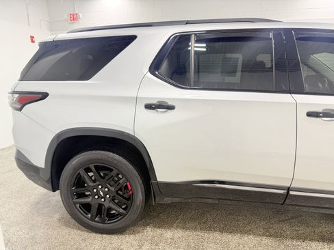 Used 2020 Chevrolet Traverse Premier w/ Redline Edition image 9