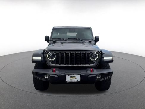 Used 2025 Jeep Wrangler Unlimited Rubicon AWD/4WD image 4