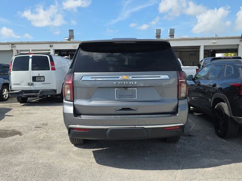 Used 2021 Chevrolet Tahoe LS w/ Driver Alert Package RWD image 4