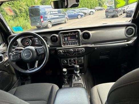 Used 2022 Jeep Gladiator Sport AWD/4WD image 14