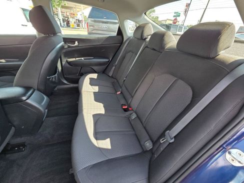 Used 2017 Kia Optima LX FWD image 14