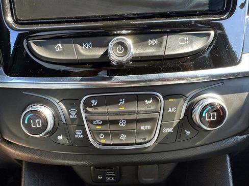 Used 2023 Chevrolet Traverse RS w/ LPO, Cargo Package AWD/4WD image 22
