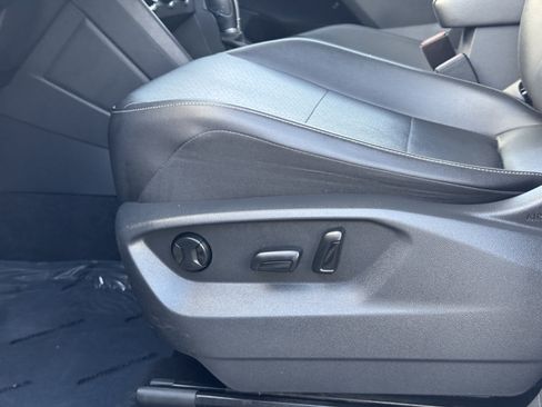 Used 2018 Volkswagen Tiguan SE w/ 18" Alloy Wheels Package AWD/4WD image 31