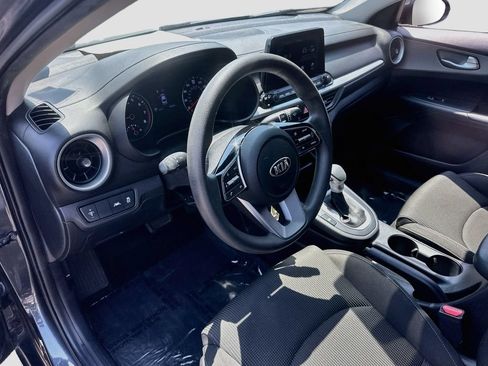 Used 2020 Kia Forte Sedan FWD image 9