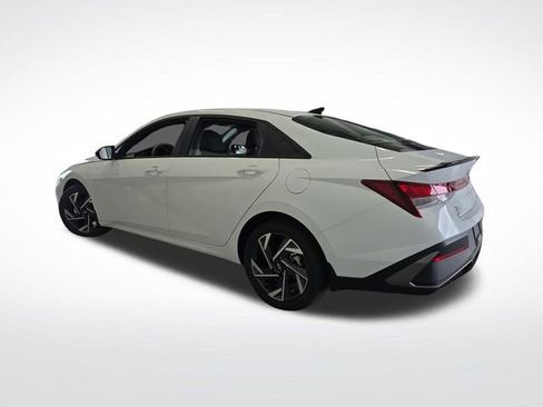 New 2025 Hyundai Elantra Sport image 3