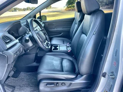 Used 2025 Honda Odyssey EX-L image 11