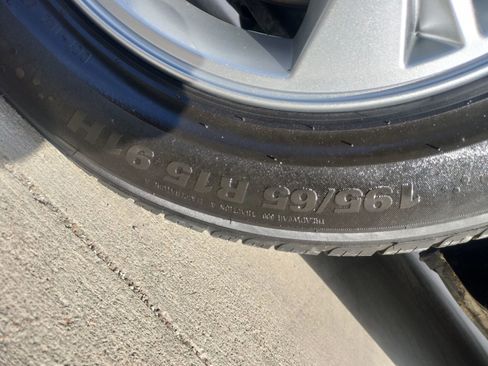 Used 2021 Hyundai Elantra SE image 16