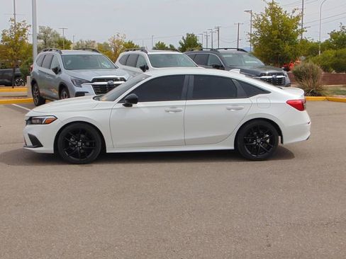 Used 2024 Honda Civic Sport image 7