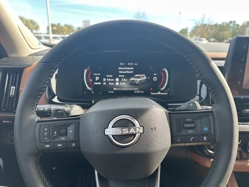 New 2026 Nissan Pathfinder Platinum image 13