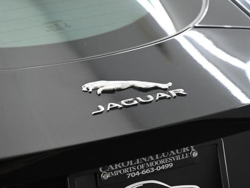 Used 2019 Jaguar F-TYPE R AWD/4WD image 15