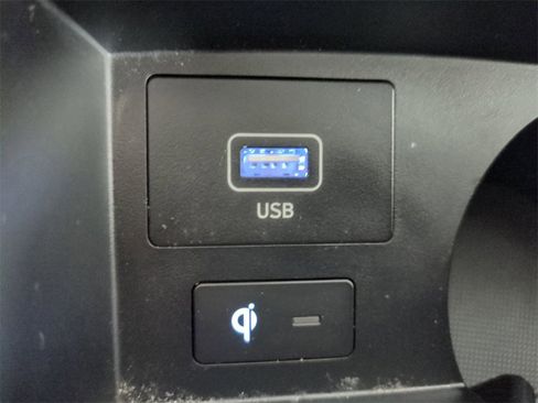 Certified 2023 Hyundai Santa Fe Limited image 28