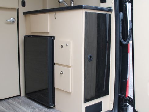 Used 2023 Mercedes-Benz Sprinter 3500 image 40