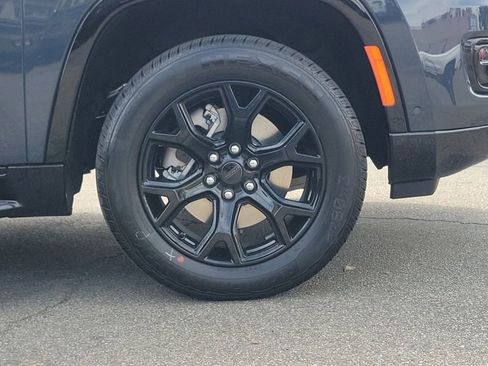 New 2025 Jeep Wagoneer Series II image 5