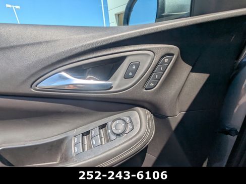 Used 2025 Buick Encore GX Avenir w/ Avenir Technology Package AWD/4WD image 13