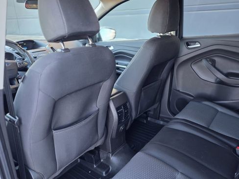 Used 2017 Ford Escape SE image 20