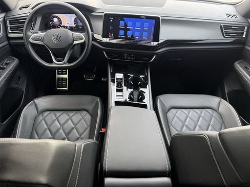 Used 2024 Volkswagen Atlas Cross Sport SEL Premium R-Line image 11