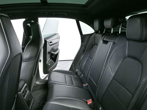 Certified 2024 Porsche Macan 4 Electric AWD/4WD image 21