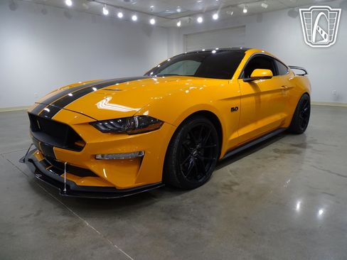 Used 2019 Ford Mustang GT Premium w/ Black Accent Package image 3