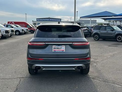 Used 2022 Lincoln Corsair Standard w/ Equipment Group 101A image 4