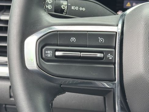 Used 2023 GMC Canyon Elevation w/ Convenience Package RWD image 14