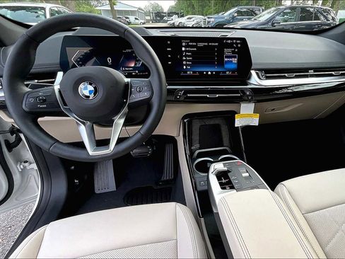 New 2025 BMW X1 xDrive28i w/ Technology Package image 5