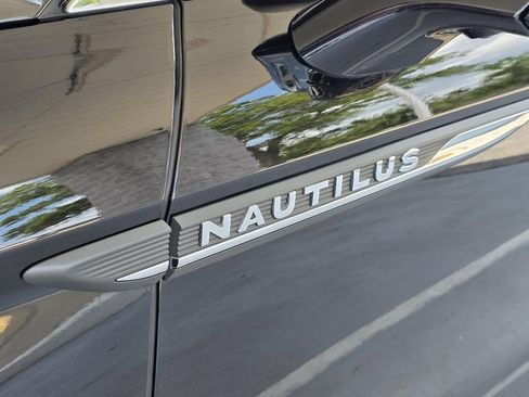 Used 2023 Lincoln Nautilus Reserve w/ Equipment Group 202A AWD/4WD image 42