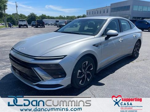 Used 2024 Hyundai Sonata SEL AWD/4WD image 1