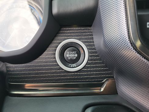 Used 2019 RAM 2500 Limited image 14