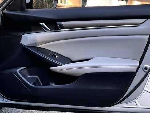 Used 2020 Honda Accord LX image 21