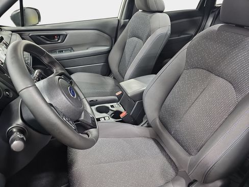 Used 2025 Subaru Forester Premium AWD/4WD image 17