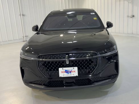 Used 2024 Lincoln Nautilus Premier w/ Jet Appearance Package AWD/4WD image 4