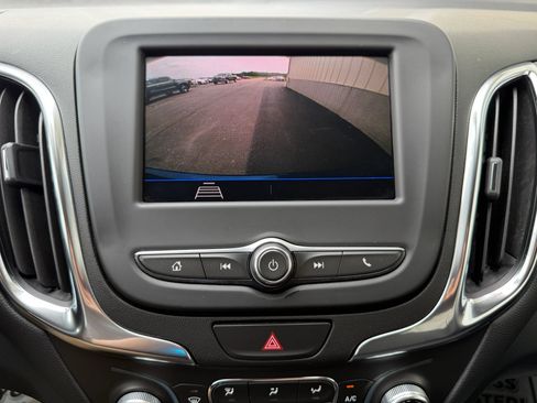 Used 2021 Chevrolet Equinox LT AWD/4WD image 26