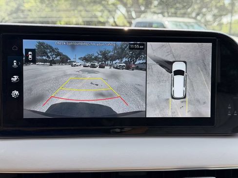 Used 2024 Hyundai Palisade Limited FWD image 15