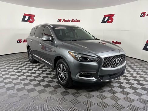 Used 2019 INFINITI QX60 Luxe w/ Essential Package image 8