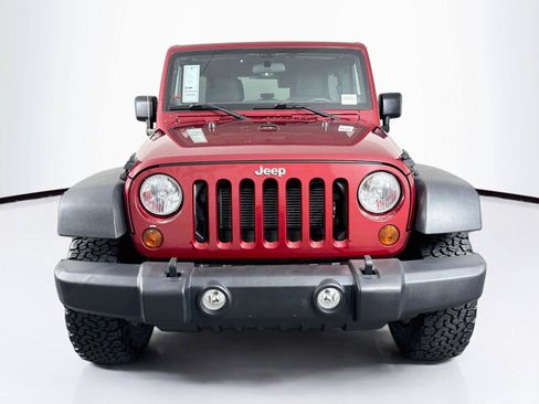 Used 2012 Jeep Wrangler Unlimited Sport AWD/4WD image 6