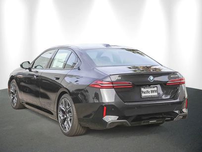 New 2026 BMW i5 eDrive40 w/ M Sport Package