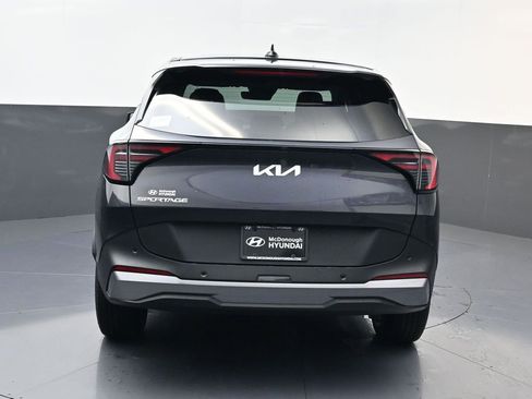 Used 2026 Kia Sportage LX FWD image 4