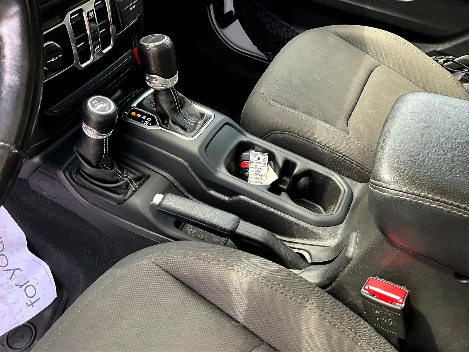 Used 2022 Jeep Gladiator Overland AWD/4WD image 19
