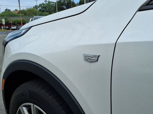 Used 2023 Cadillac XT4 Sport w/ Technology Package AWD/4WD image 9