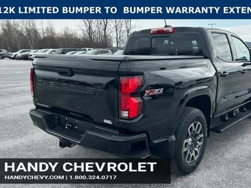 Used 2023 Chevrolet Colorado Z71 w/ Advanced Trailering Package AWD/4WD image 3