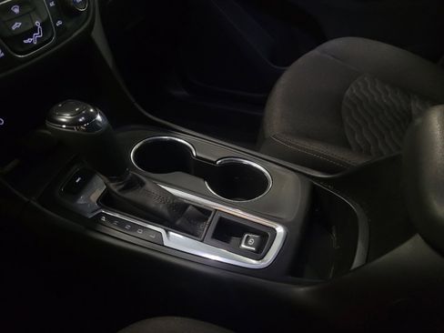 Used 2019 Chevrolet Equinox LT image 26