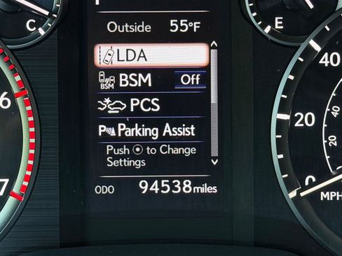 Used 2023 Lexus GX 460 Premium w/ Premium Package AWD/4WD image 20