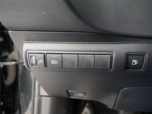 Certified 2022 Toyota Corolla LE image 27