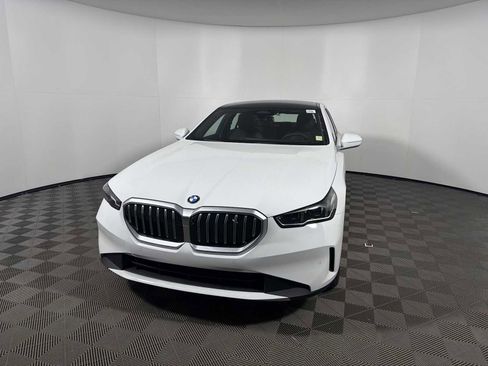 New 2026 BMW 530i xDrive w/ Convenience Package AWD/4WD image 7