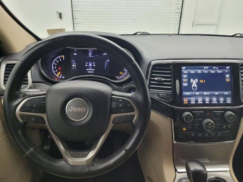 Used 2019 Jeep Grand Cherokee Limited image 22